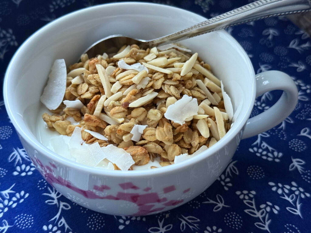 házilag, otthon készült granola zabpehellyel